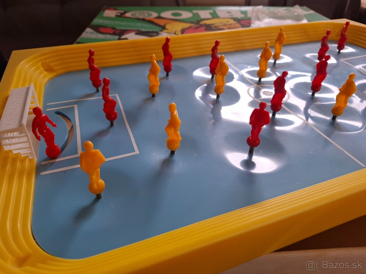 Retro hra futbal - 2