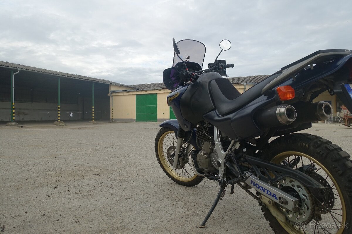 Honda dominator nx650