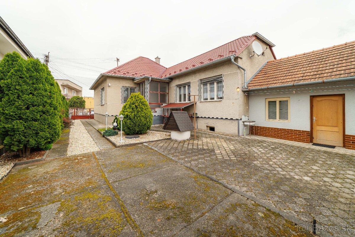 4-izbový rodinný dom s veľkým pozemkom a garážou – Borský Mi - 2