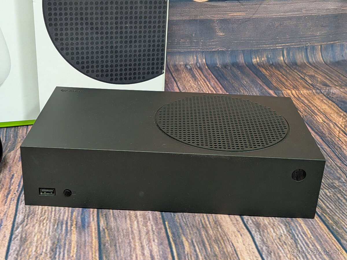 Xbox Series S 512GB v čiernej farbe, 1 ovládač - 2