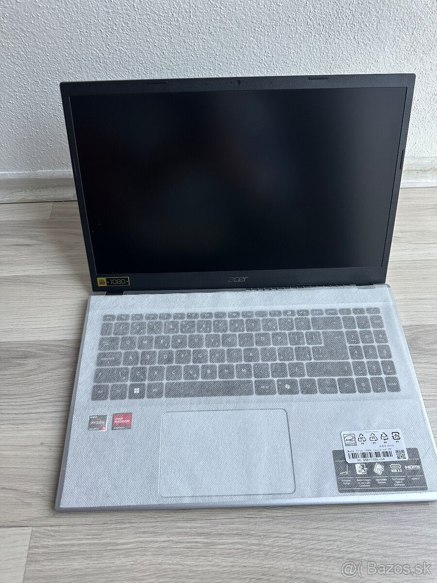 Acer Aspire Go 15 Pure Silver - 2