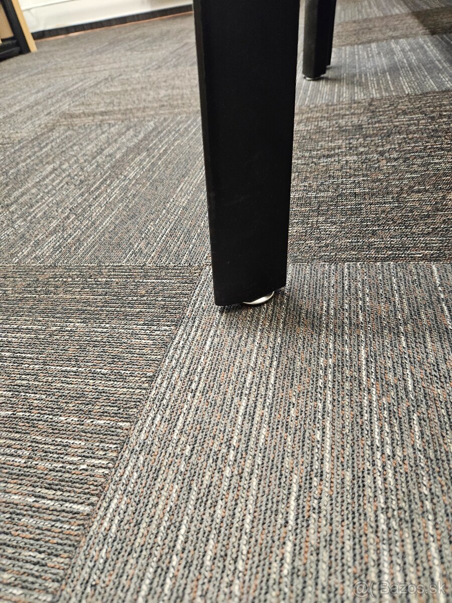 Stôl kancelársky - 2