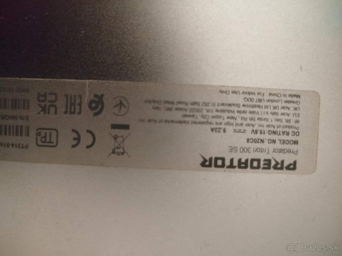 Acer Predator Triton 300 SE - 2