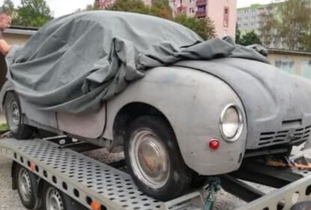 Predam TATRA 600 Tatraplan - 2