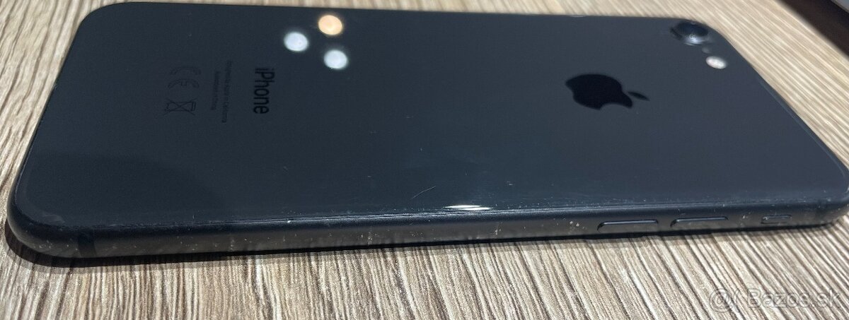 Predám Iphone 8 64GB Space Grey - 2
