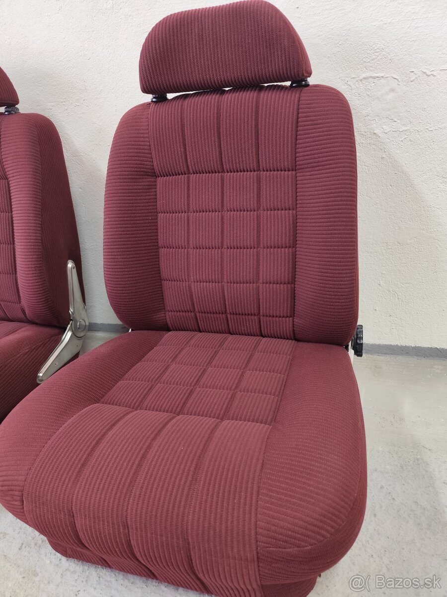 Sedačky Tatra 613 - 2