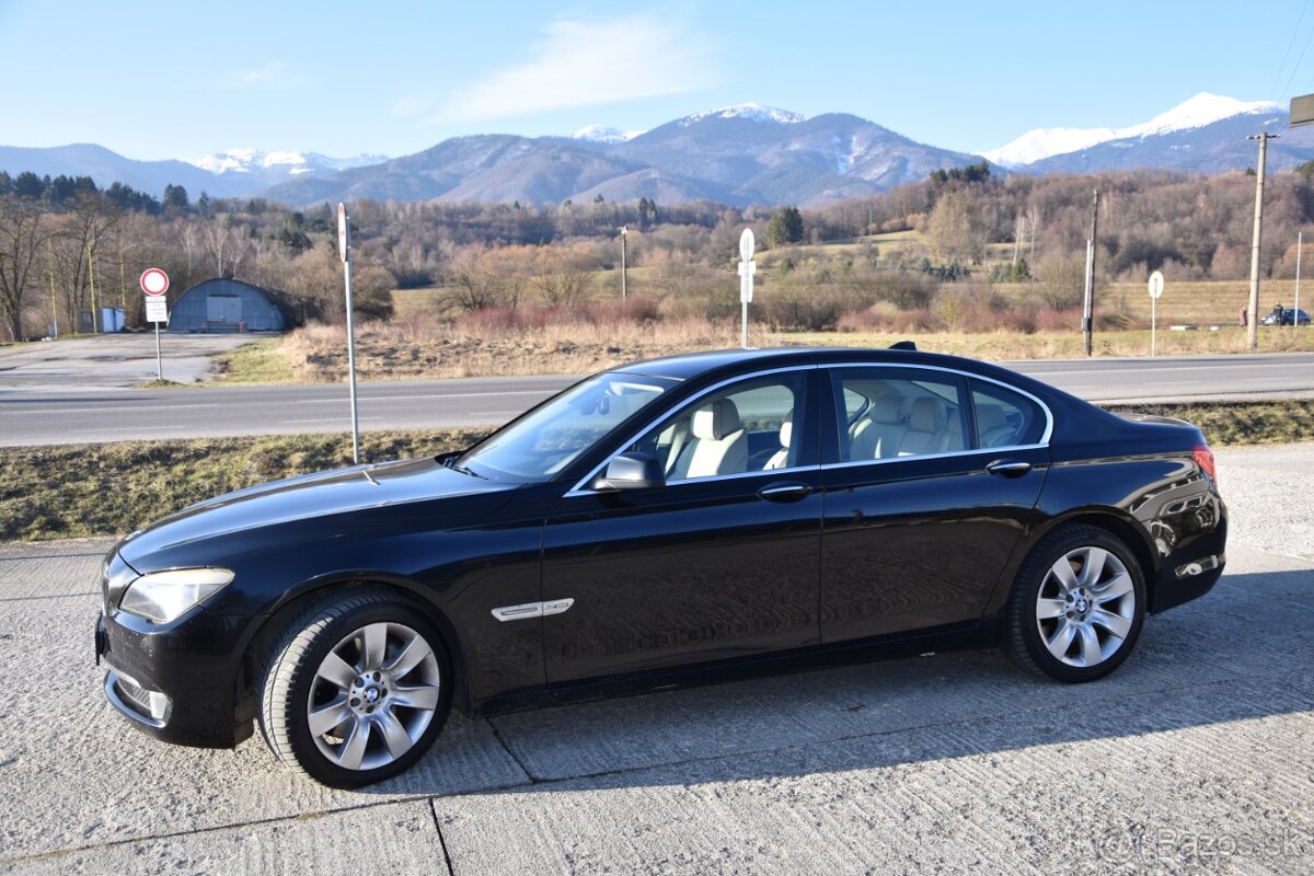 BMW Rad 7 750i xDrive - 2