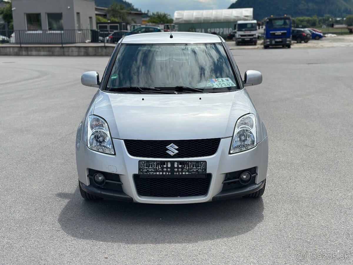 Suzuki Spift Šport -škoda Renault clio Toyota Ford - 2