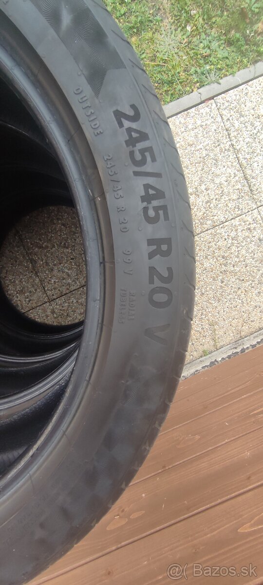 Letné pneumatiky Continental 245/45 r20 - 2
