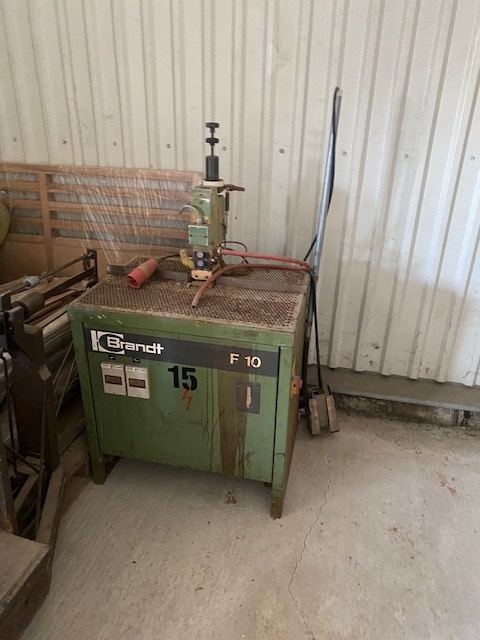 Olepovačka a orezávačka Brant - 2