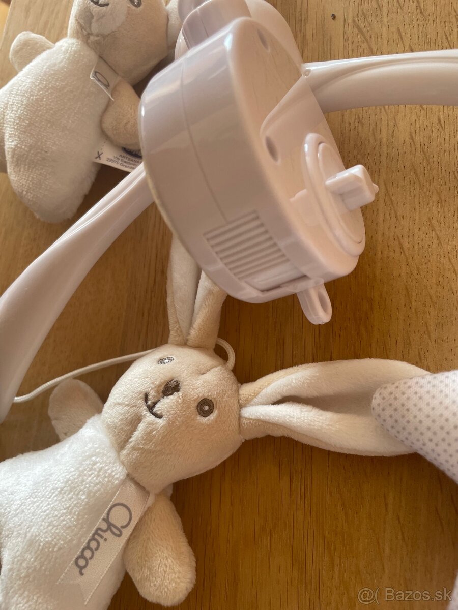 Hrací kolotoč nad postielku - 2