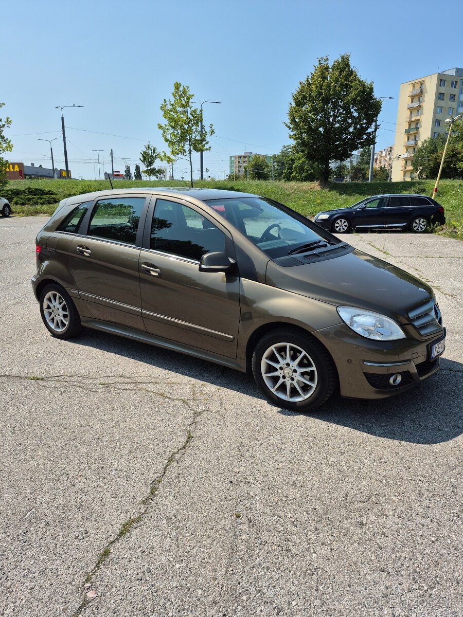 Predám Mercedes-Benz B 180 CDI - 2