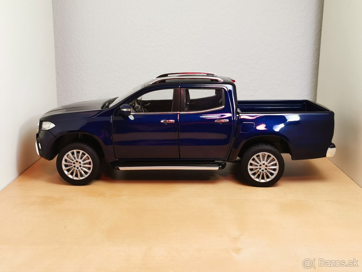 1:18 Mercedes X-Klasse - 2