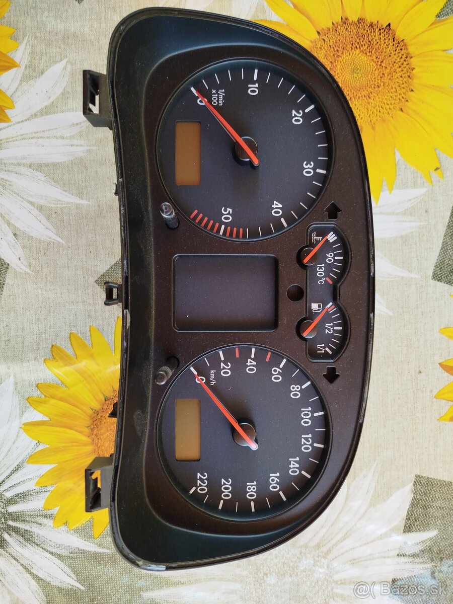 Budíky VW Golf 4 TDI - 2