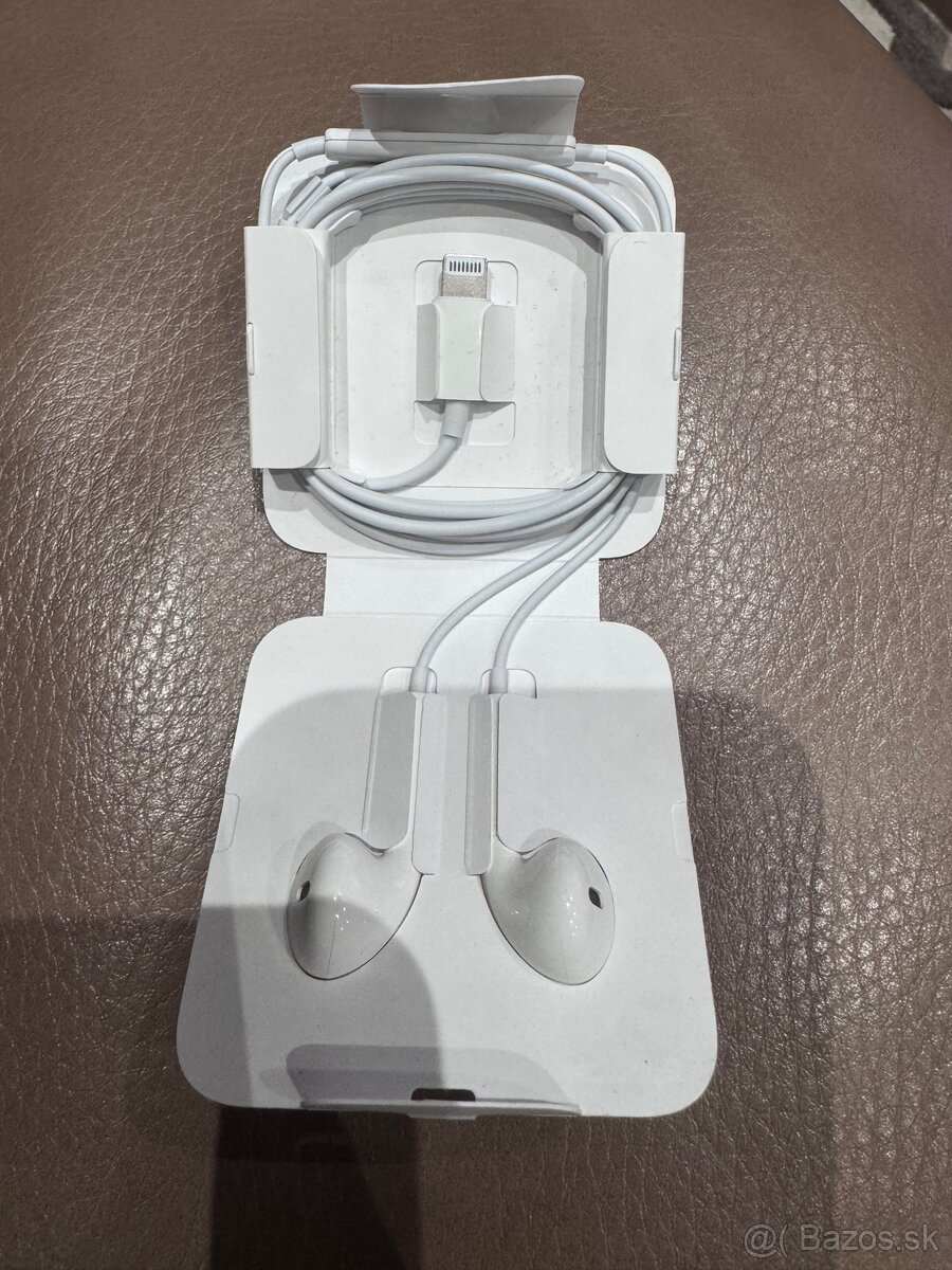 Sluchadla apple kablove - 2