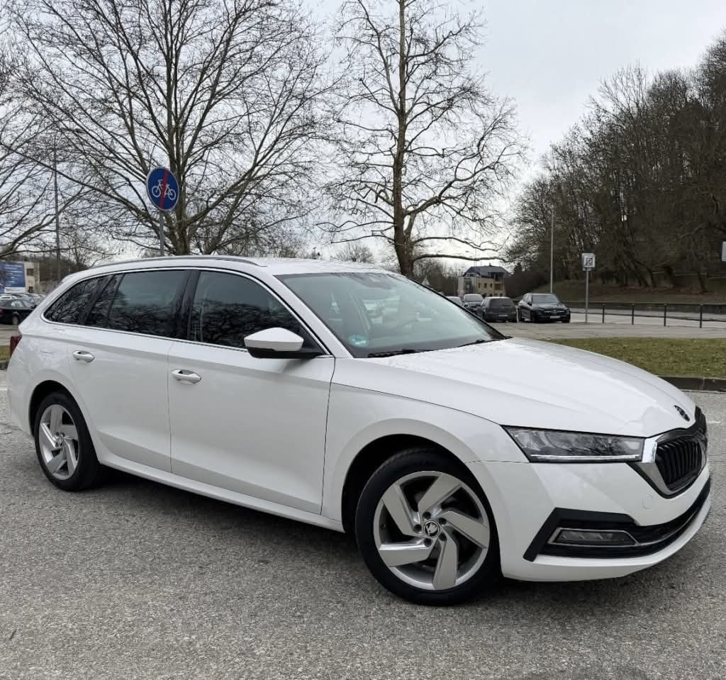 Octavia Combi 2,0 TDI Style 110kw Kamera Virtual - 2