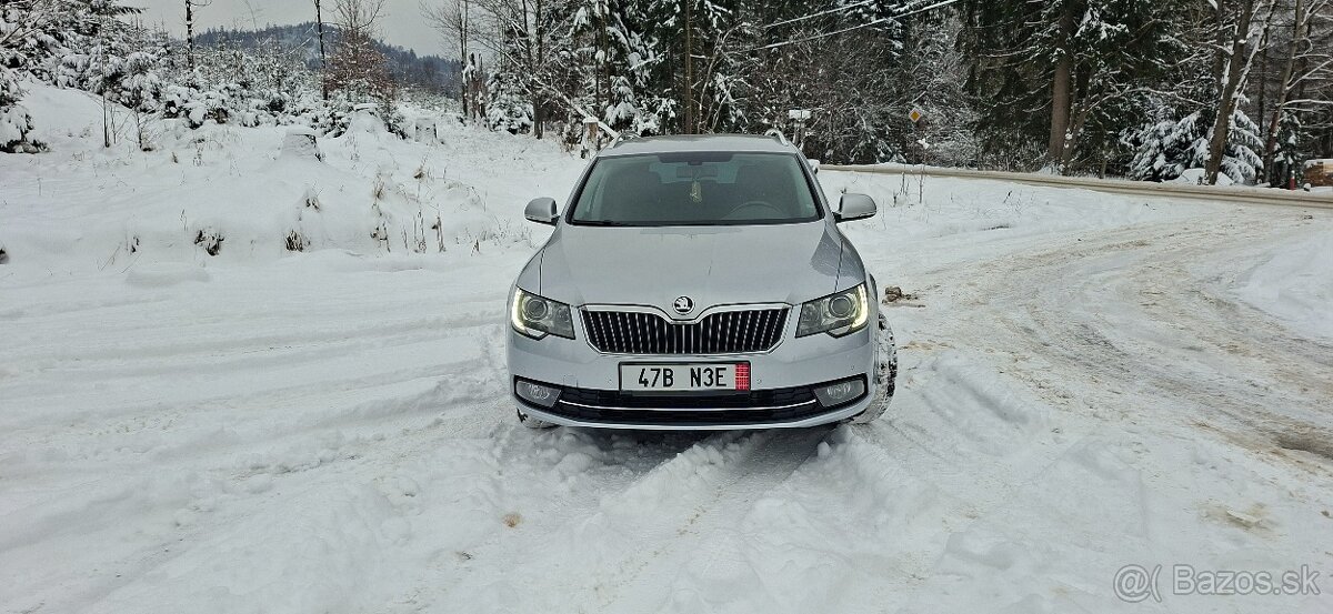 Predám škodu superb facelift automat dsg - 2