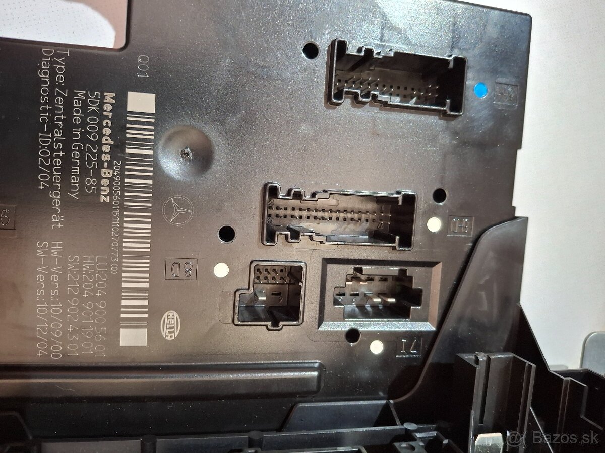 Predám poisťovací modul W204 C180d - 2