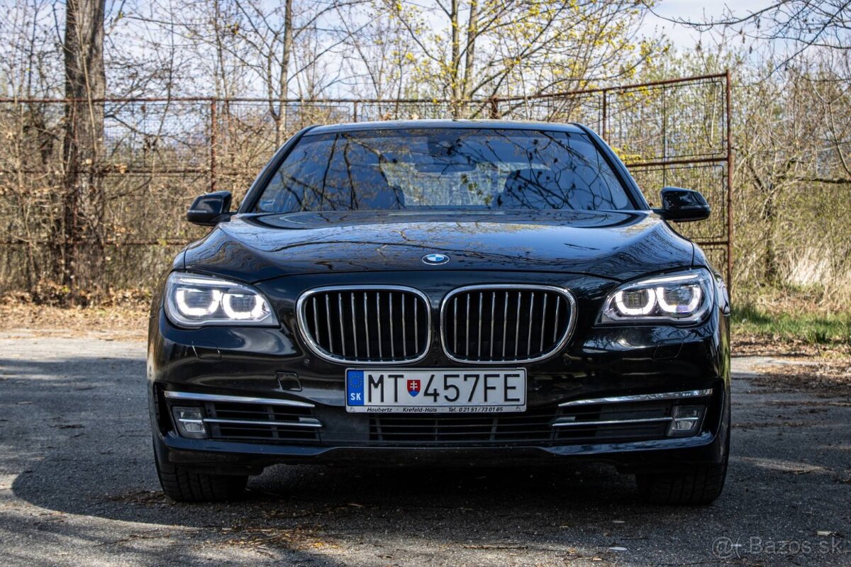 BMW 750d xDrive | 2017 | servis, výborný stav - 2
