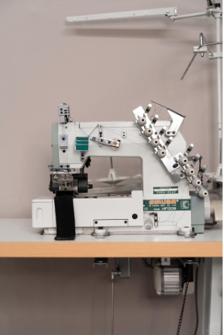 Siruba - 4-ihlový šijaci stroj - 2