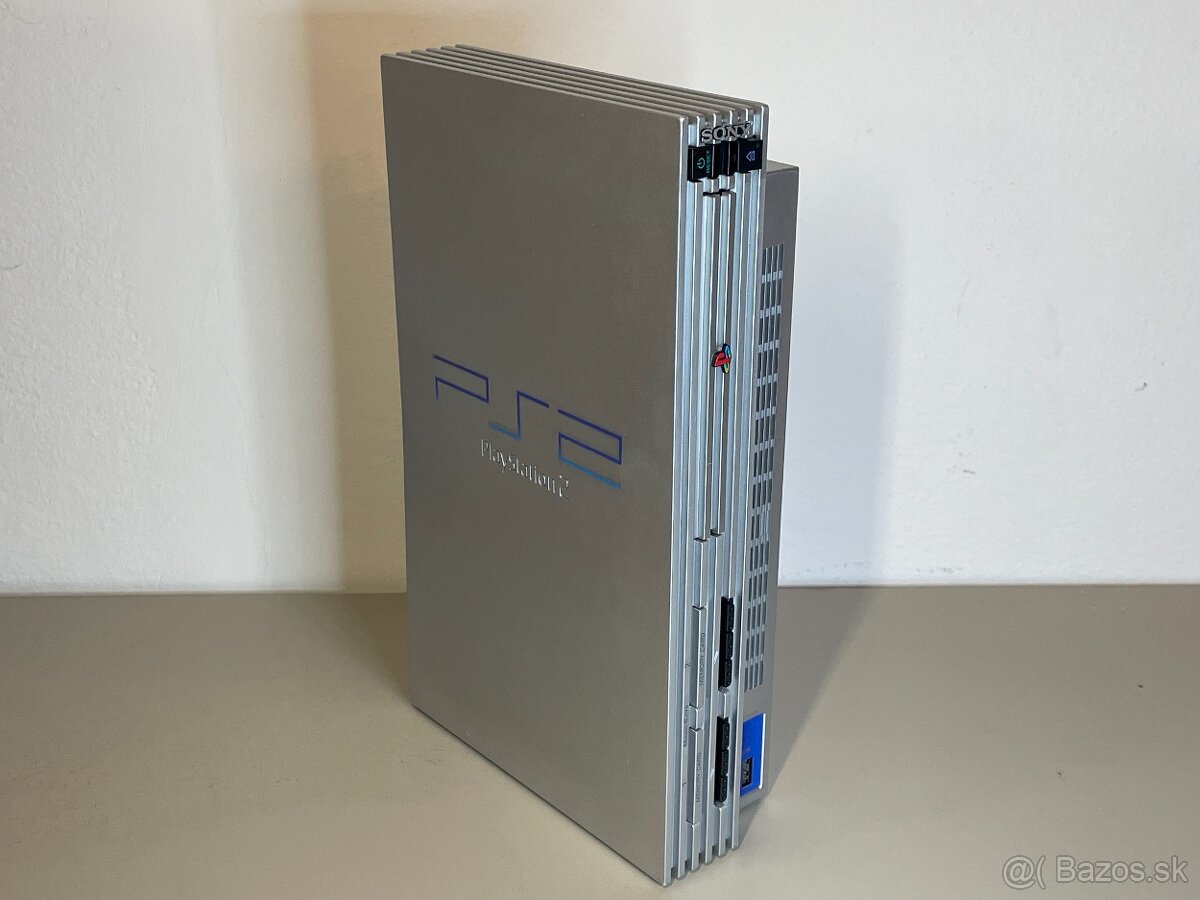 PS2 Silver SPCH 50xxx + ovládač + FMCB 64 MB - 2