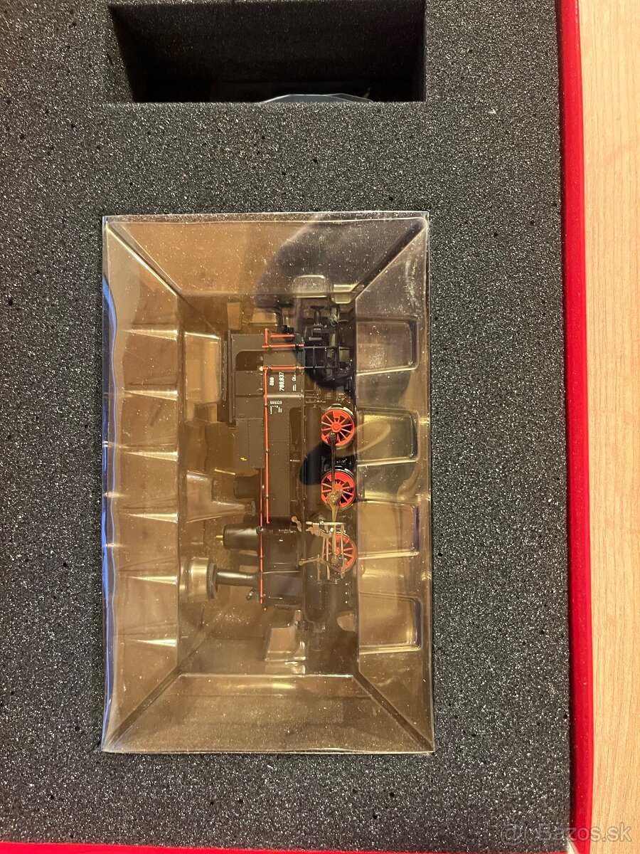 Rivarossi HR2042 – Tenderová lokomotíva ÖBB 789 (model 789.8 - 2