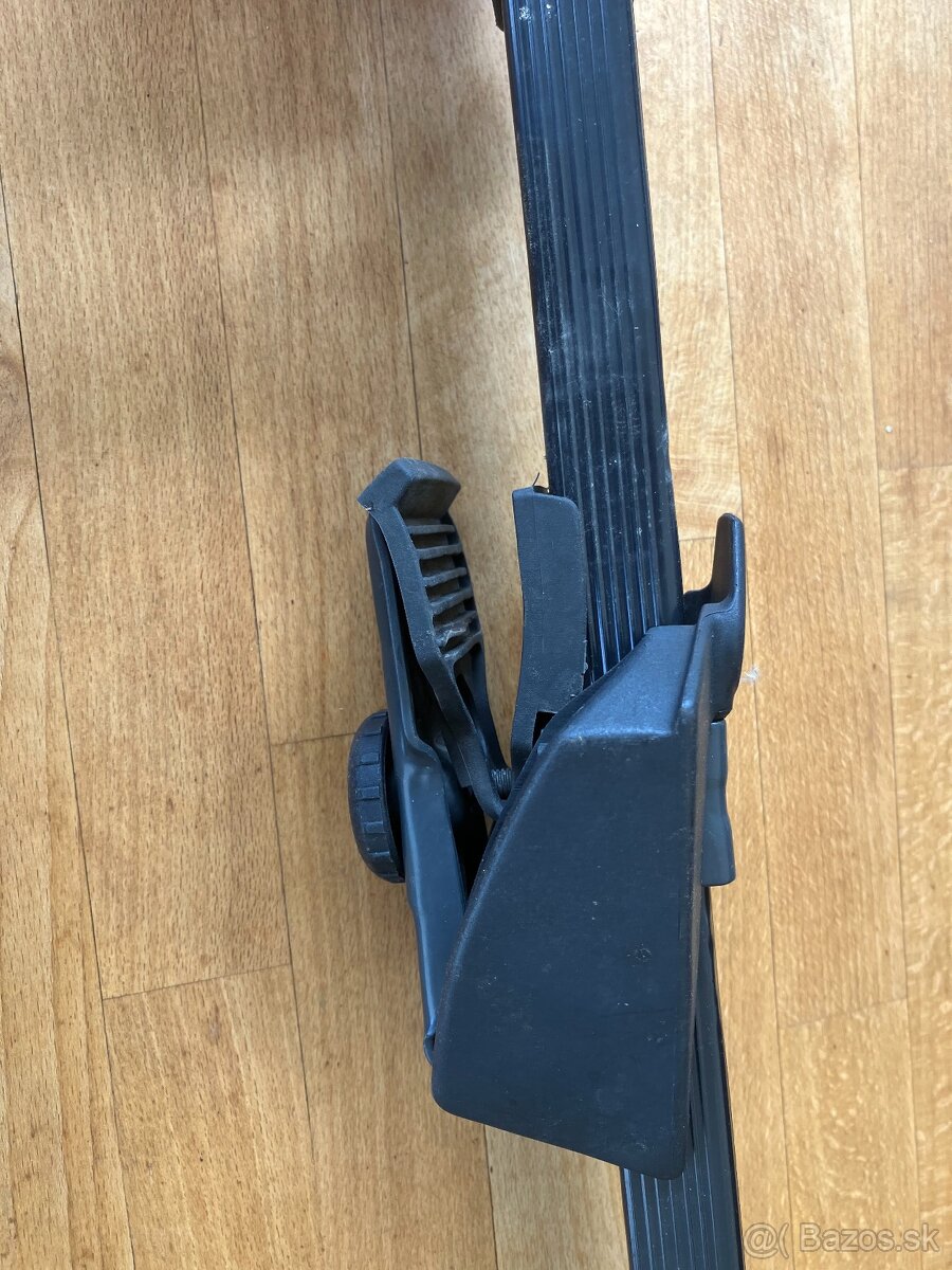 Predám univerzálne strešné nosiče - 2