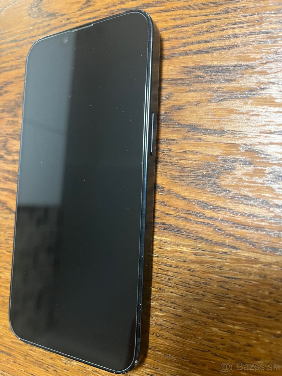 Predám iPhone 14 vo farbe Midnight 128GB - 2