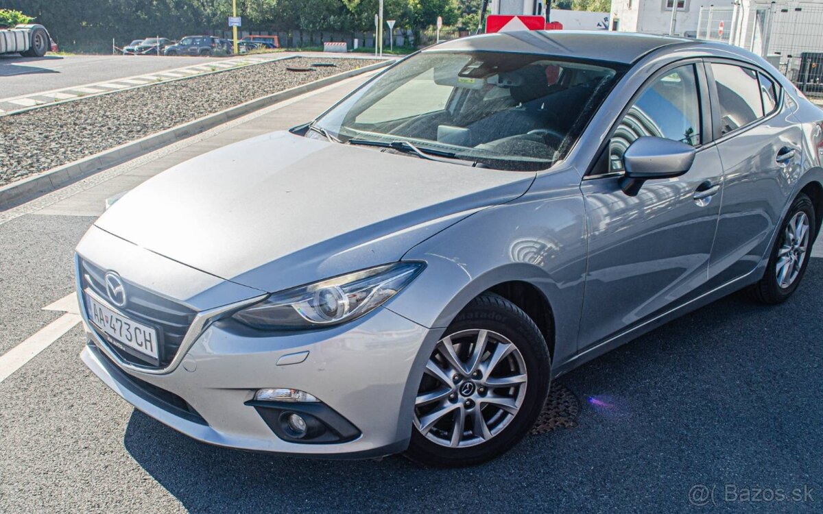Mazda 3 2.2 Skyactiv-D150 Attraction Sedan - 2