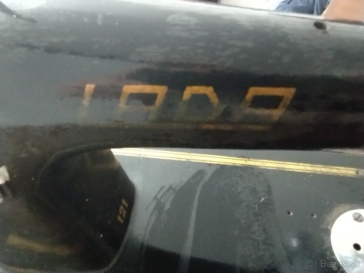 Starodávna mašina Lada - 2