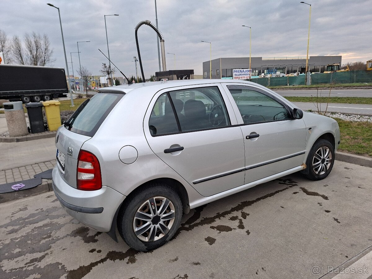 Predám automobil Škoda Fabia 1,4 - 2