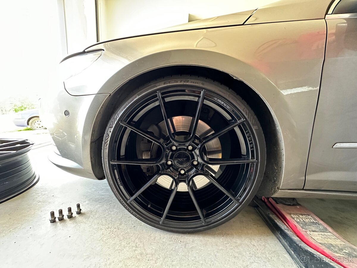 Ispiri FFR6 8.5 ET45 R20 5x112 - 2