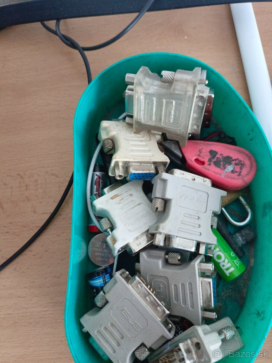 Káble VGA/dvi/ac - 2