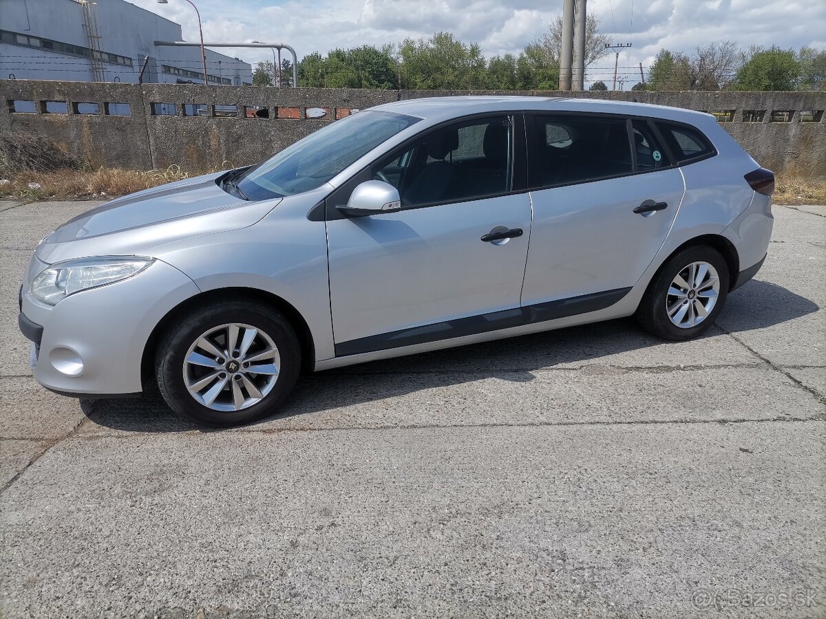 Renault Megane 1.5 DCI - 2