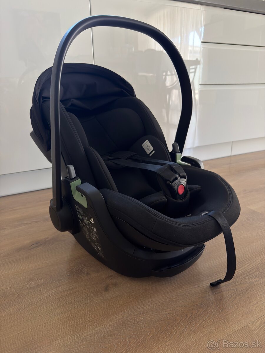 Thule autosedačka maple čierna + adaptéry na kočár - 2