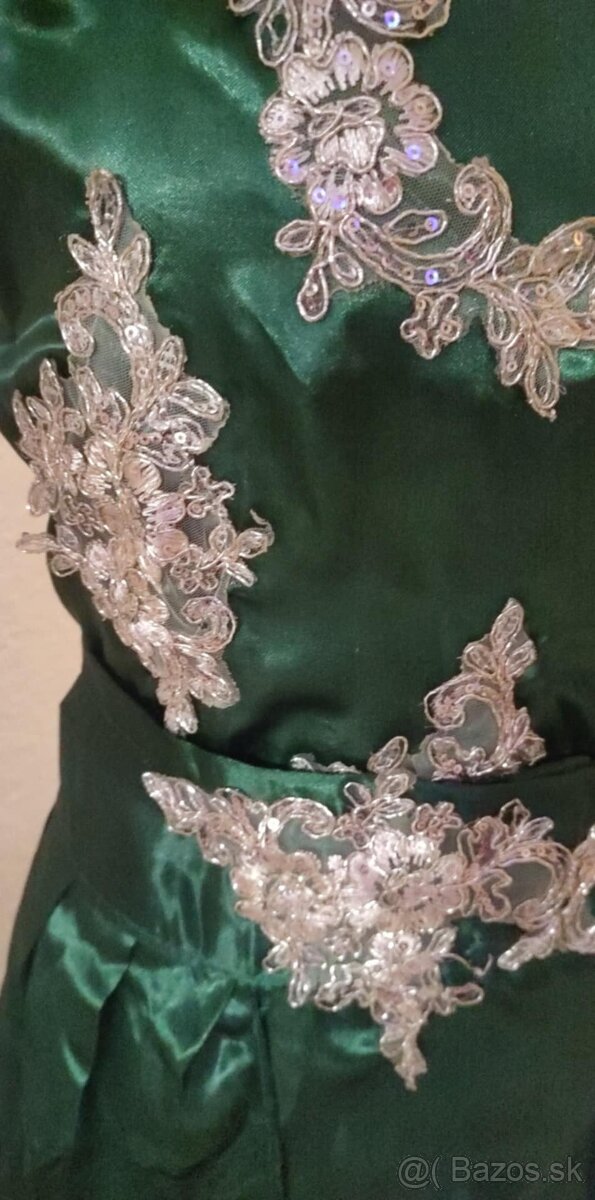 zelene šaty s vlečkou - 2