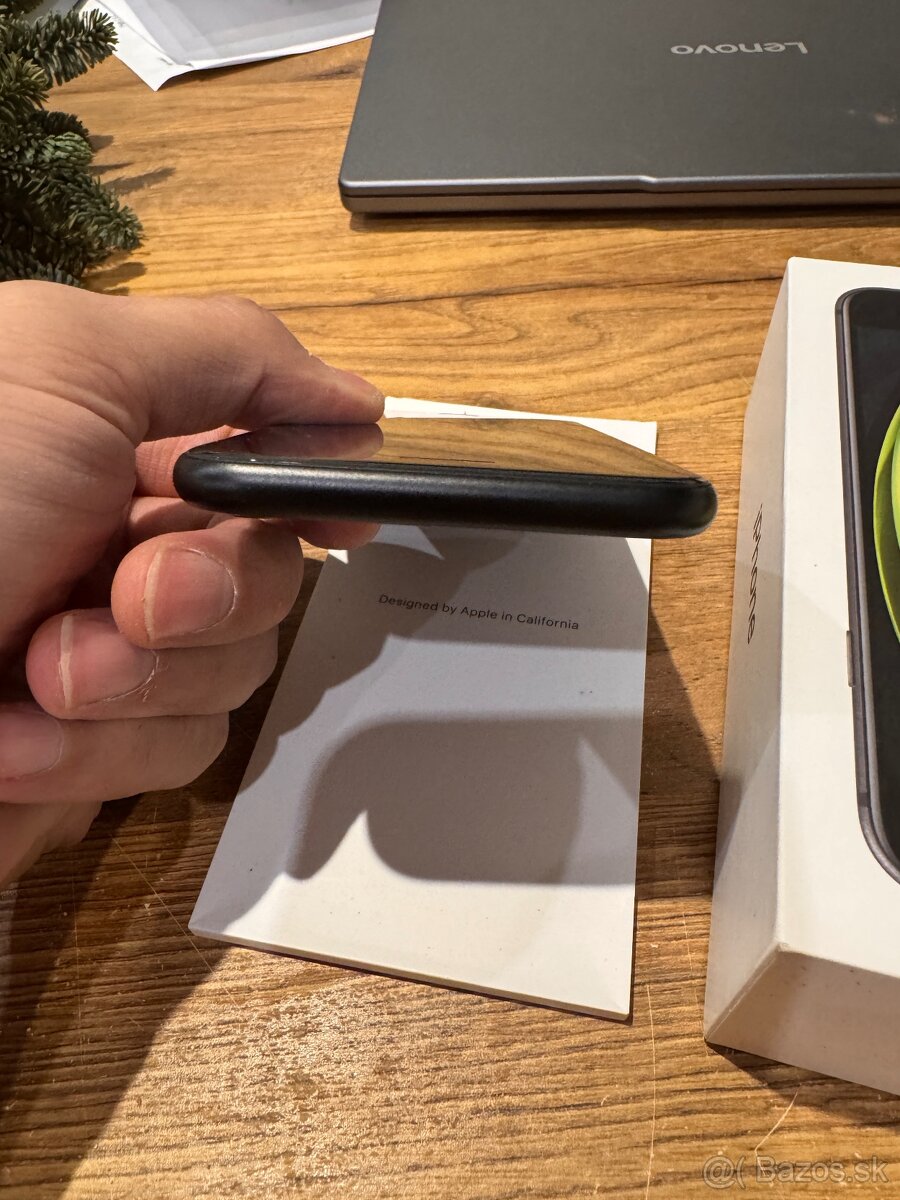 predám iPhone SE 2020 64GB - 2