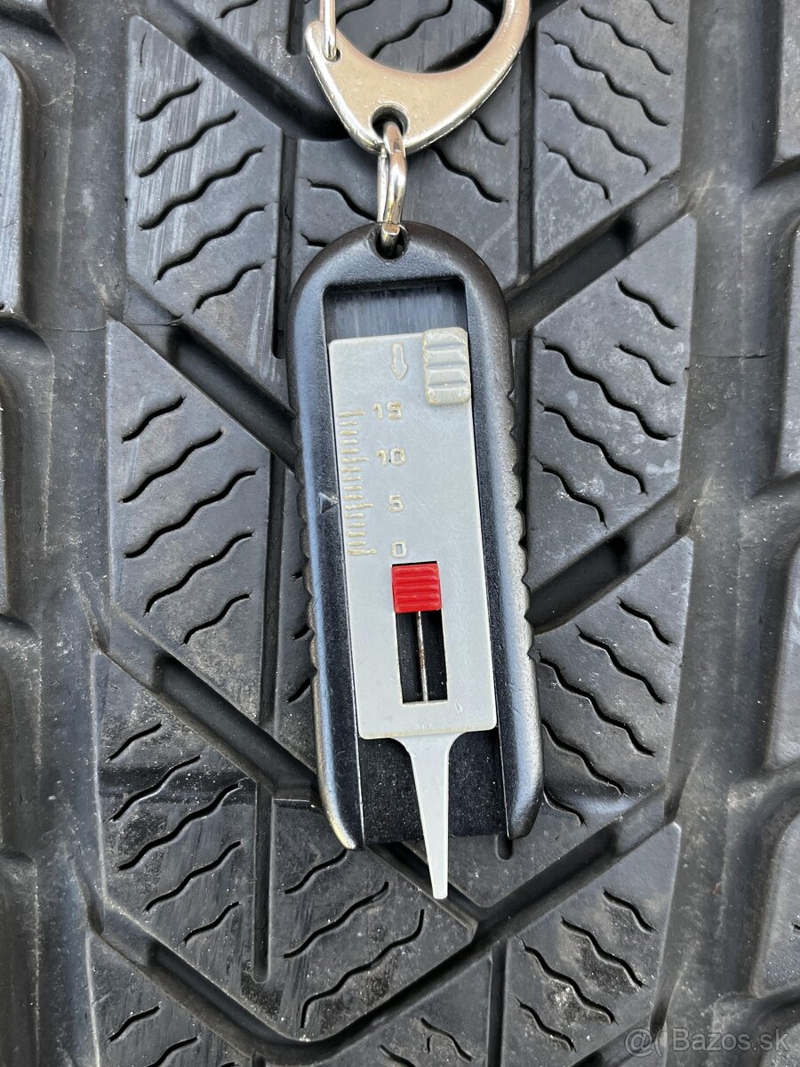 Pirelli Sottozero 3 245/50/r19 zimne - 2