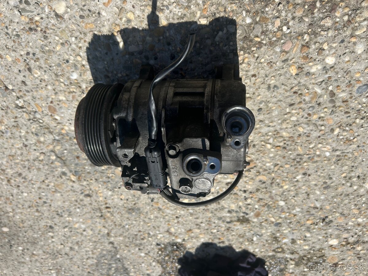 Kompresor klimatizácie BMW f10 - 2