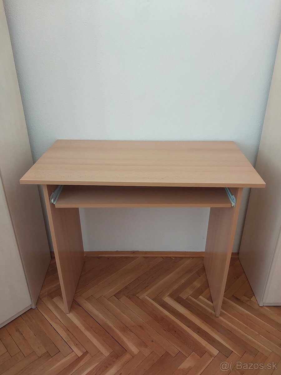 Predám písaci stôl, aj doveziem. - 2