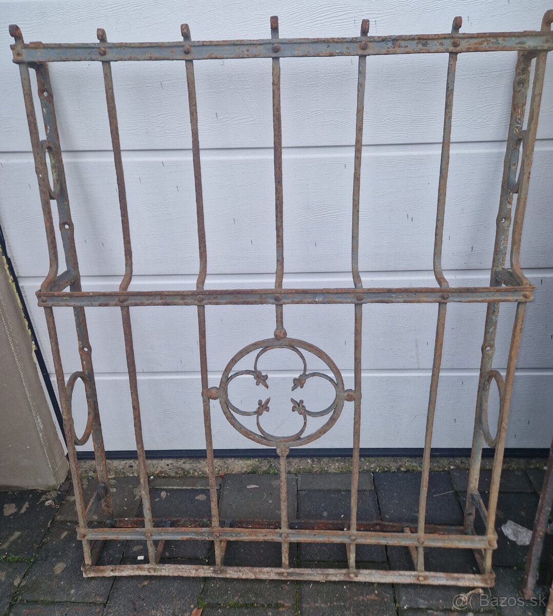 Staré kované okenné mreže (2 ks) - 2