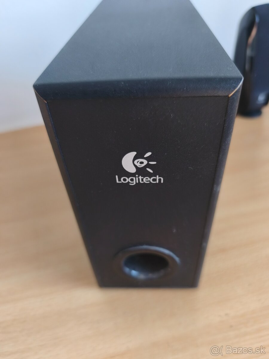 Logitech S220 2.1 PC reproduktory - 2