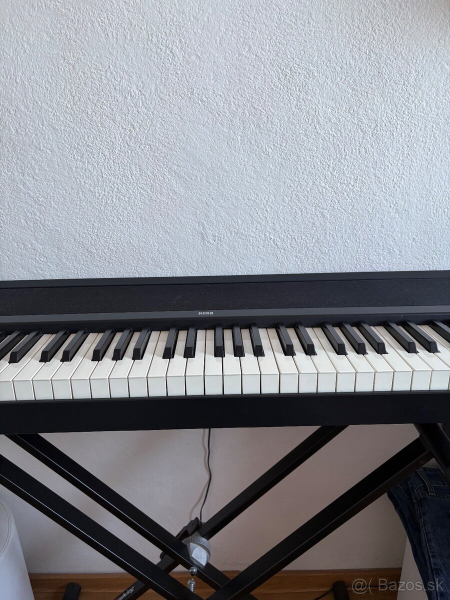 Korg piano - 2