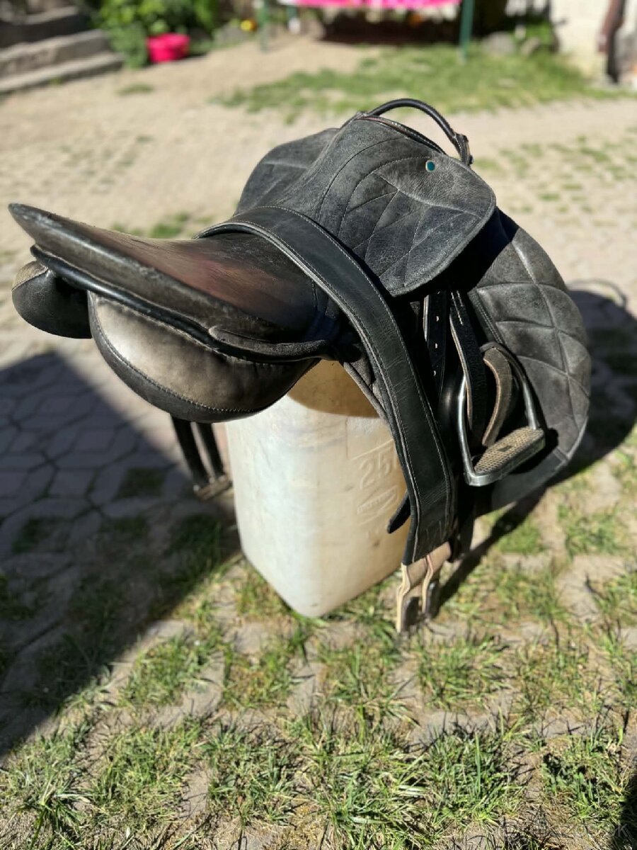Predám drezúrne sedlo Stubben - 2