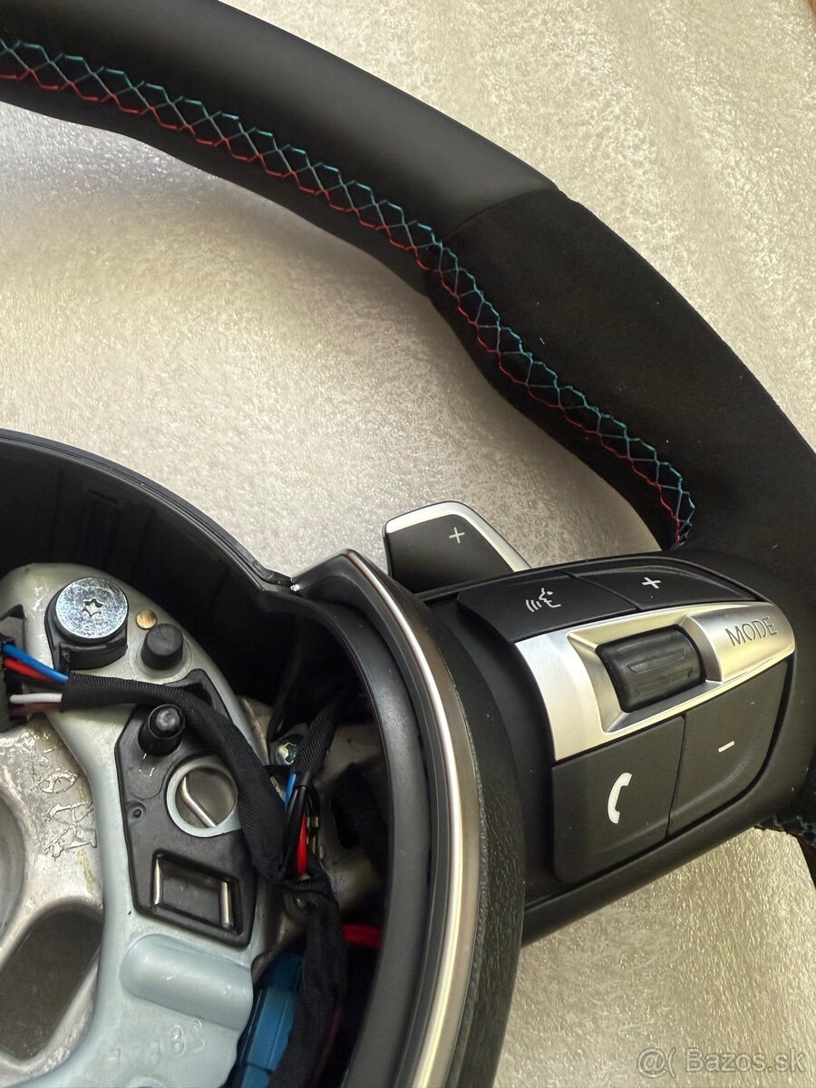 BMW M Perfomance Volant - 2