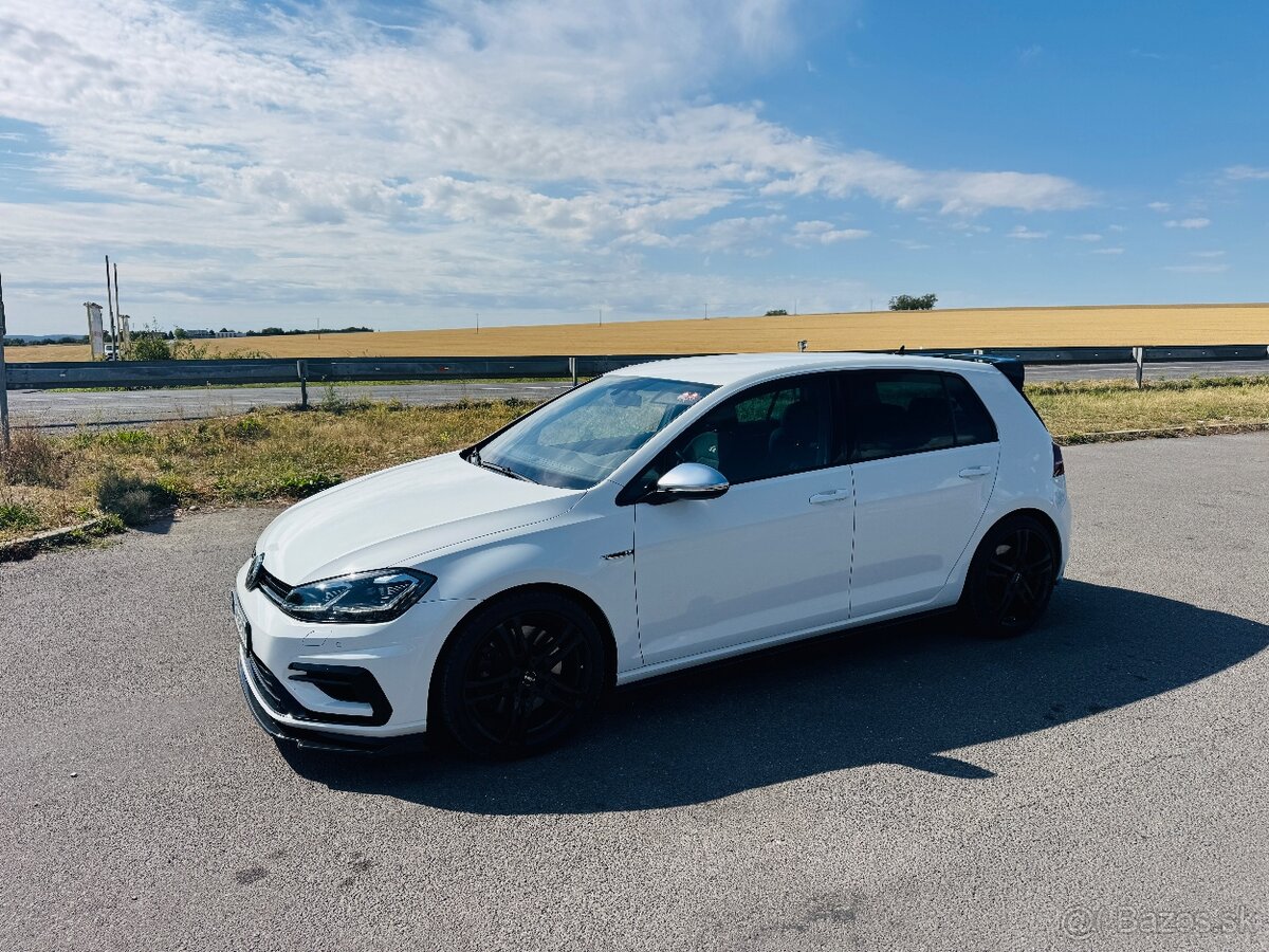 VW Golf R 2.0TSI DSG - 2