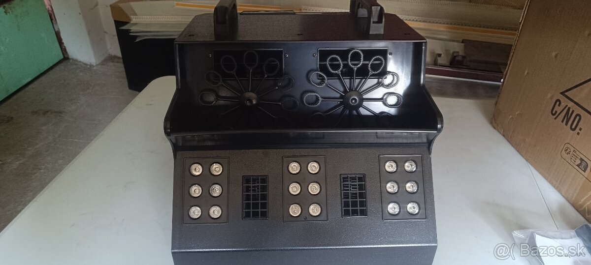 Predám nový 1500w bublifuk s dymom a RGB osvetlením - 2