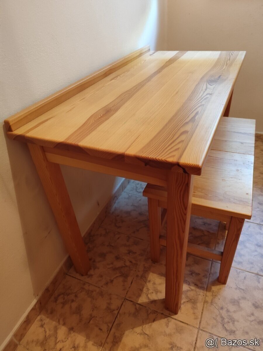 Jedálenský stôl a stoličky masív - 2