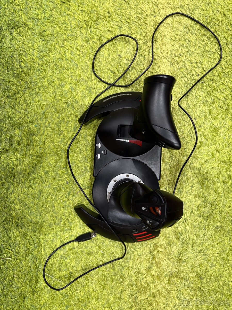 Joystick Thrustmaster T.Flight Hotas X - 2