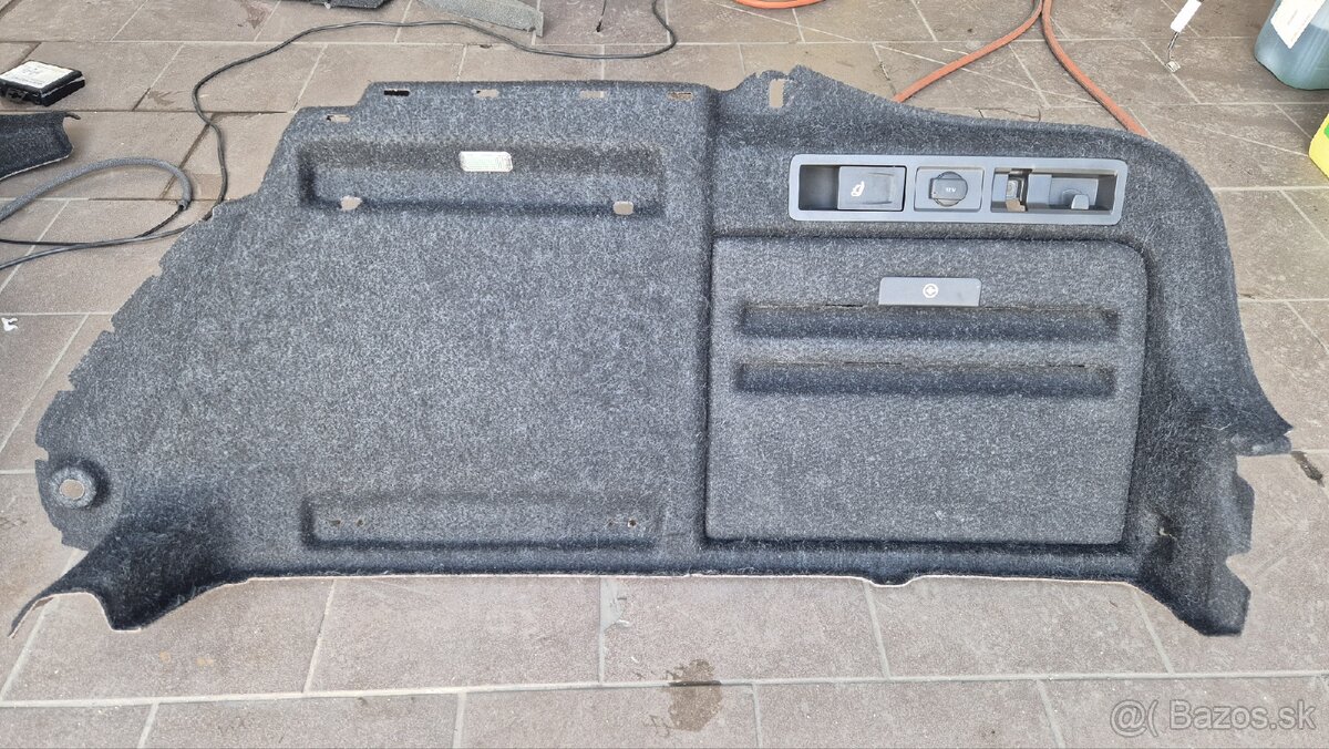 Skoda superb 3 interier kufra - 2